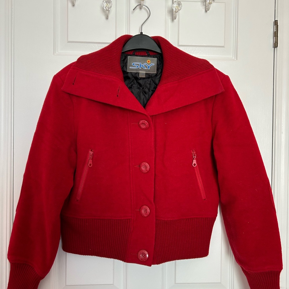 Sky Red Ski Jacket with Wide Collar and Relaxed Fit